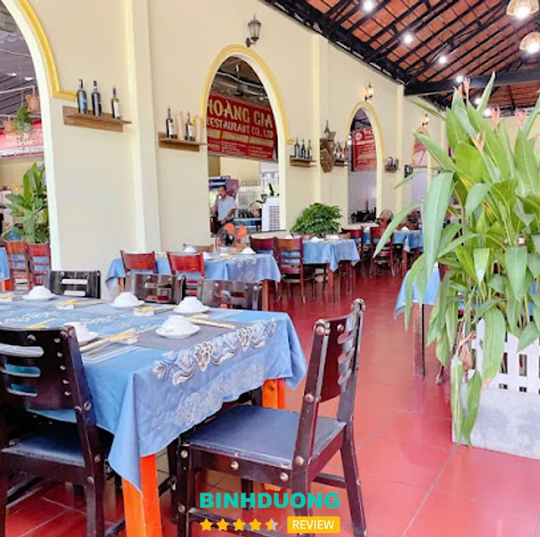 Cơm niêu Hoàng Gia: 68 Đường DB12, Phú Chánh, Thủ Dầu Một