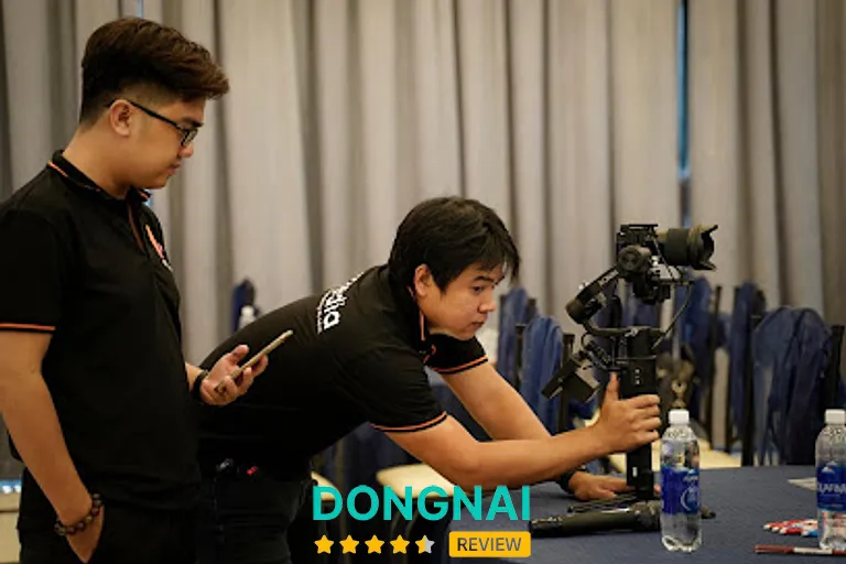 Công ty Hmedia: 248 Phạm Văn Thuận, Biên Hòa