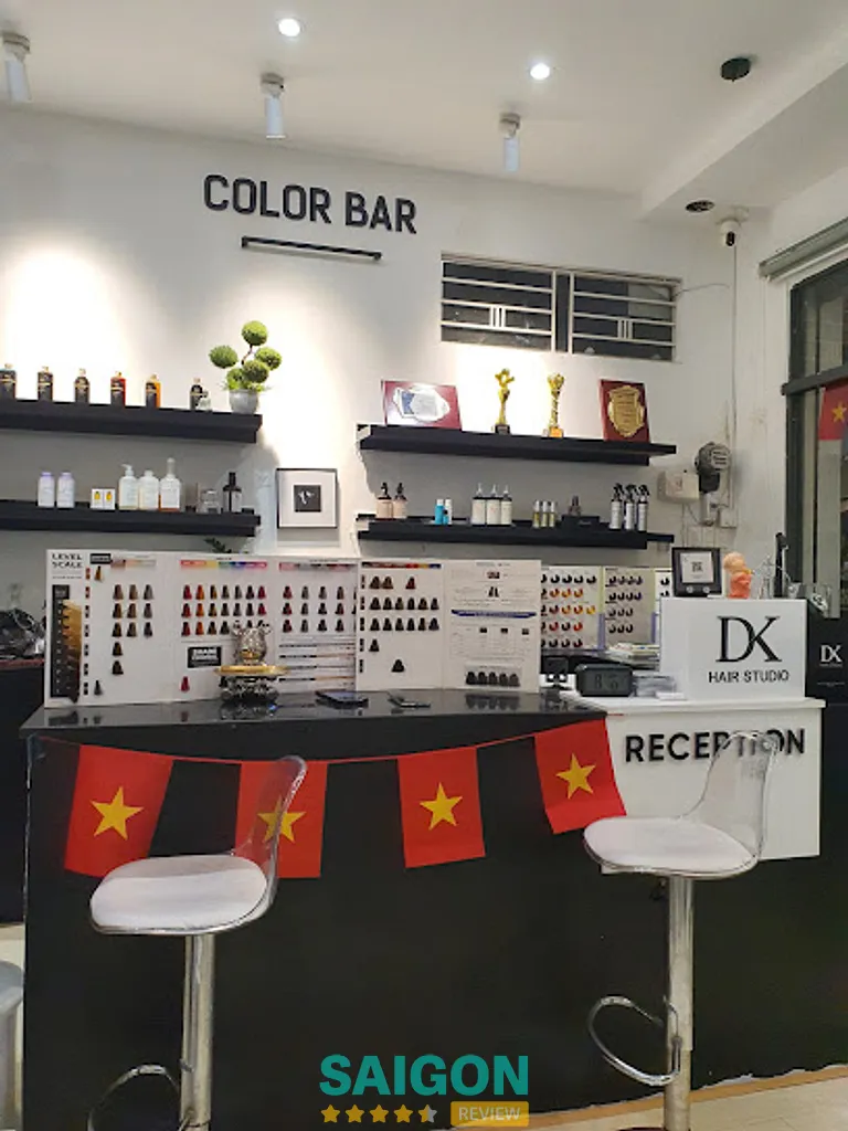 DK Hair Studio: 53/9 Nhiêu Tứ, Phường Cầu Kiệu