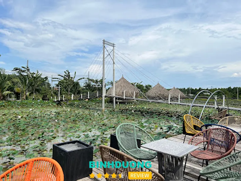 Hương Sen Restaurant & Coffee: Thanh Phước, Tân Uyên