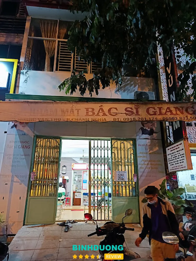 Phòng khám mắt Bác sĩ Giang: 124 Hoàng Văn Thụ, Thủ Dầu Một