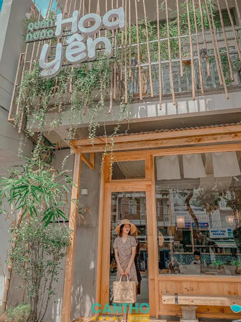 Quán nước Hoa Yên: 131 Lý Tự Trọng, Ninh Kiều