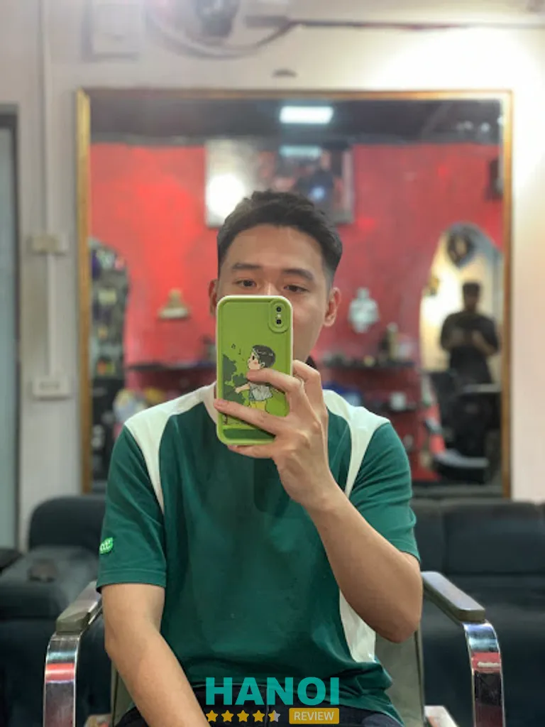Super B Men’s hair salon: 108/B5 Núi Trúc, Giảng Võ